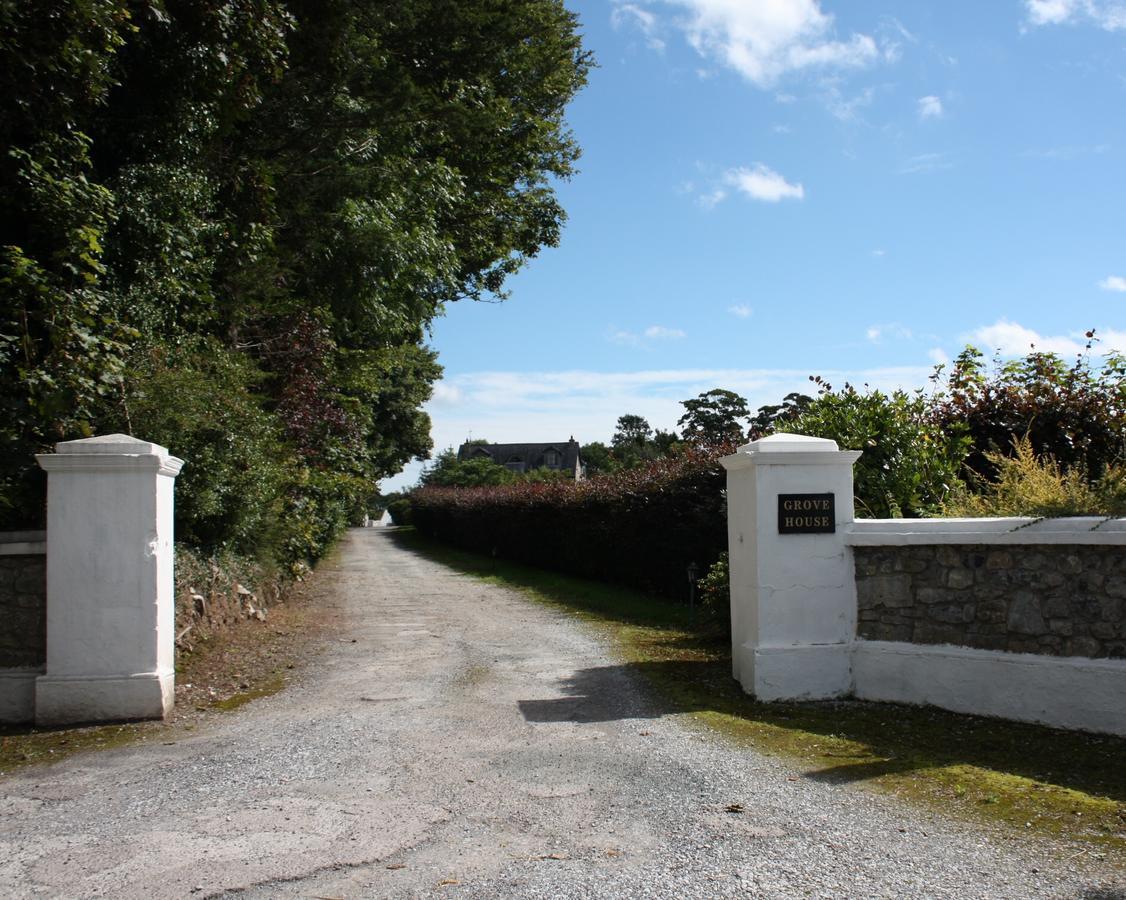 Grove House Accomodation Shanballymore Exteriör bild